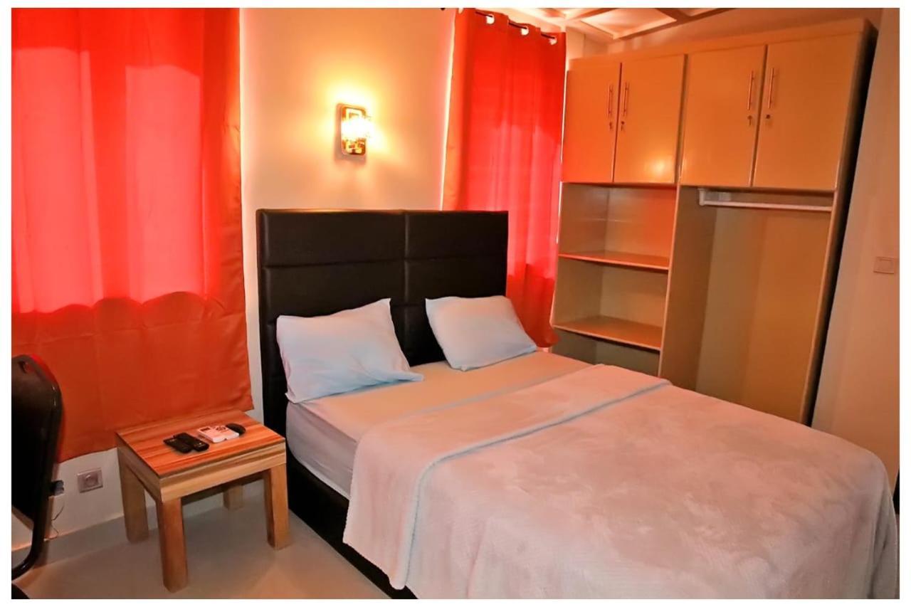 Oasis Lawafossi Apartman Bobo-Dioulasso Kültér fotó